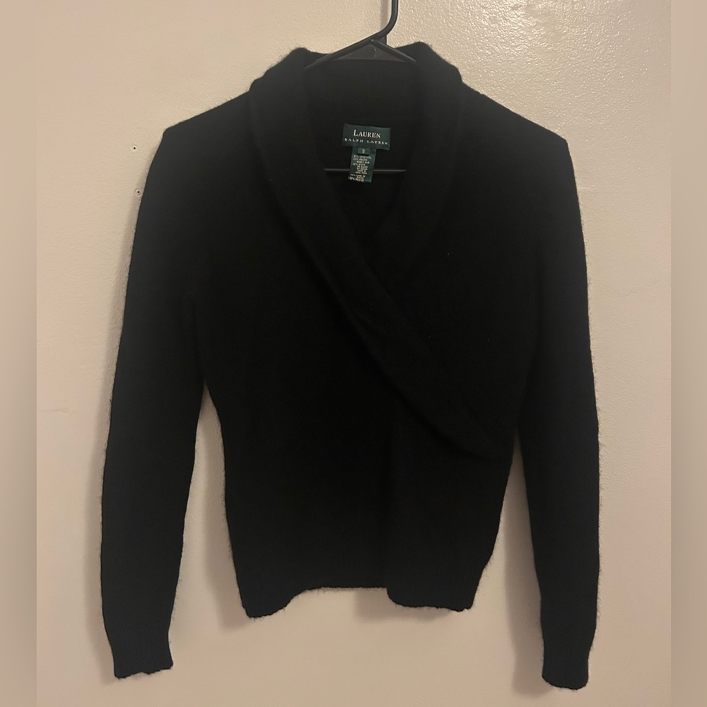 ▪️Vintage Ralph Lauren▪️Women's Black V-Neck Sweater